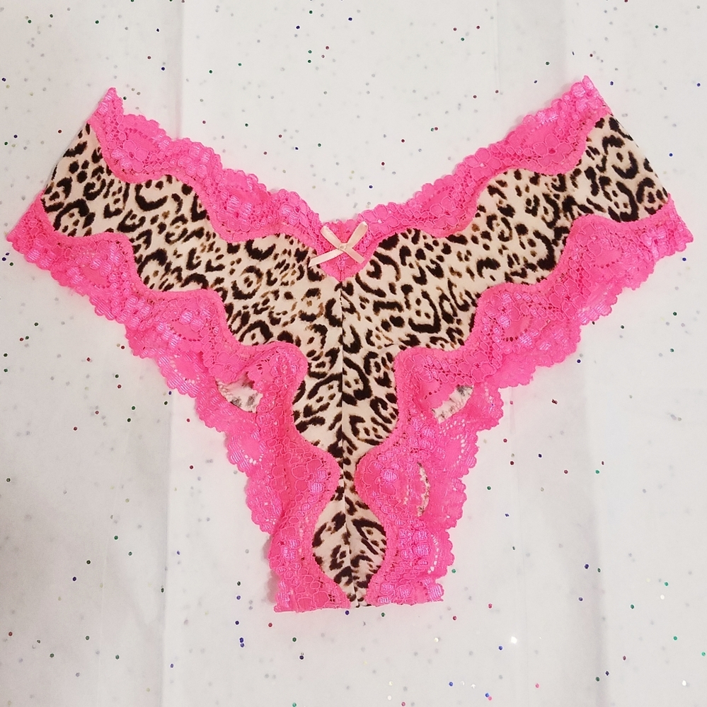 ♥NWOT Sexy Little Things panty by Victorias Secret